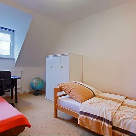 Private Near Exhibition Center * Hannover