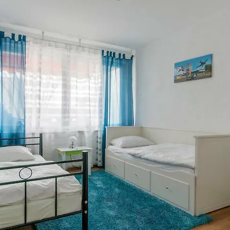 Private Near Exhibition Center Pansiyon Hannover