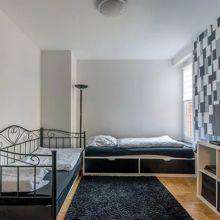 Private Near Exhibition Center Pansiyon Hannover