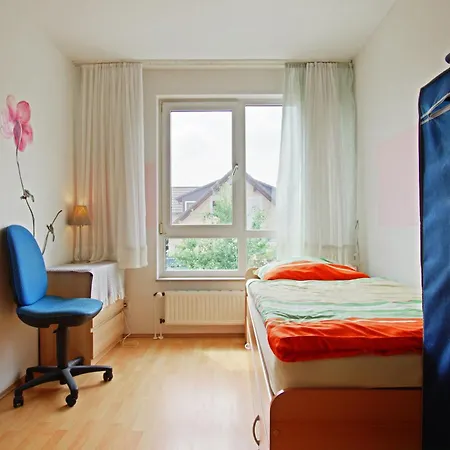 Private Near Exhibition Center Alloggio in famiglia *