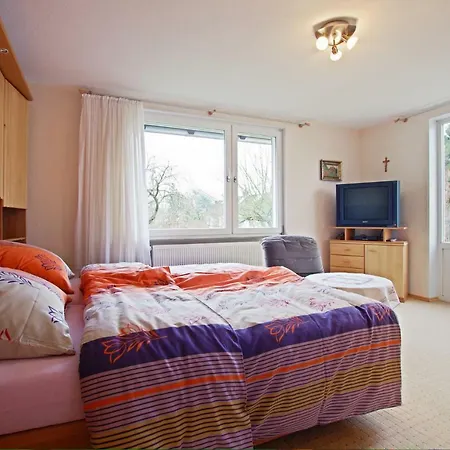 Private Near Exhibition Center Habitación en casa particular