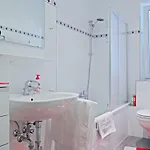 Проживание в семье Private Near Exhibition Center *
