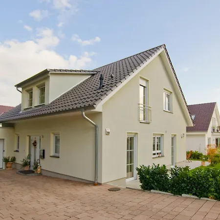 Private Near Exhibition Center Ганновер